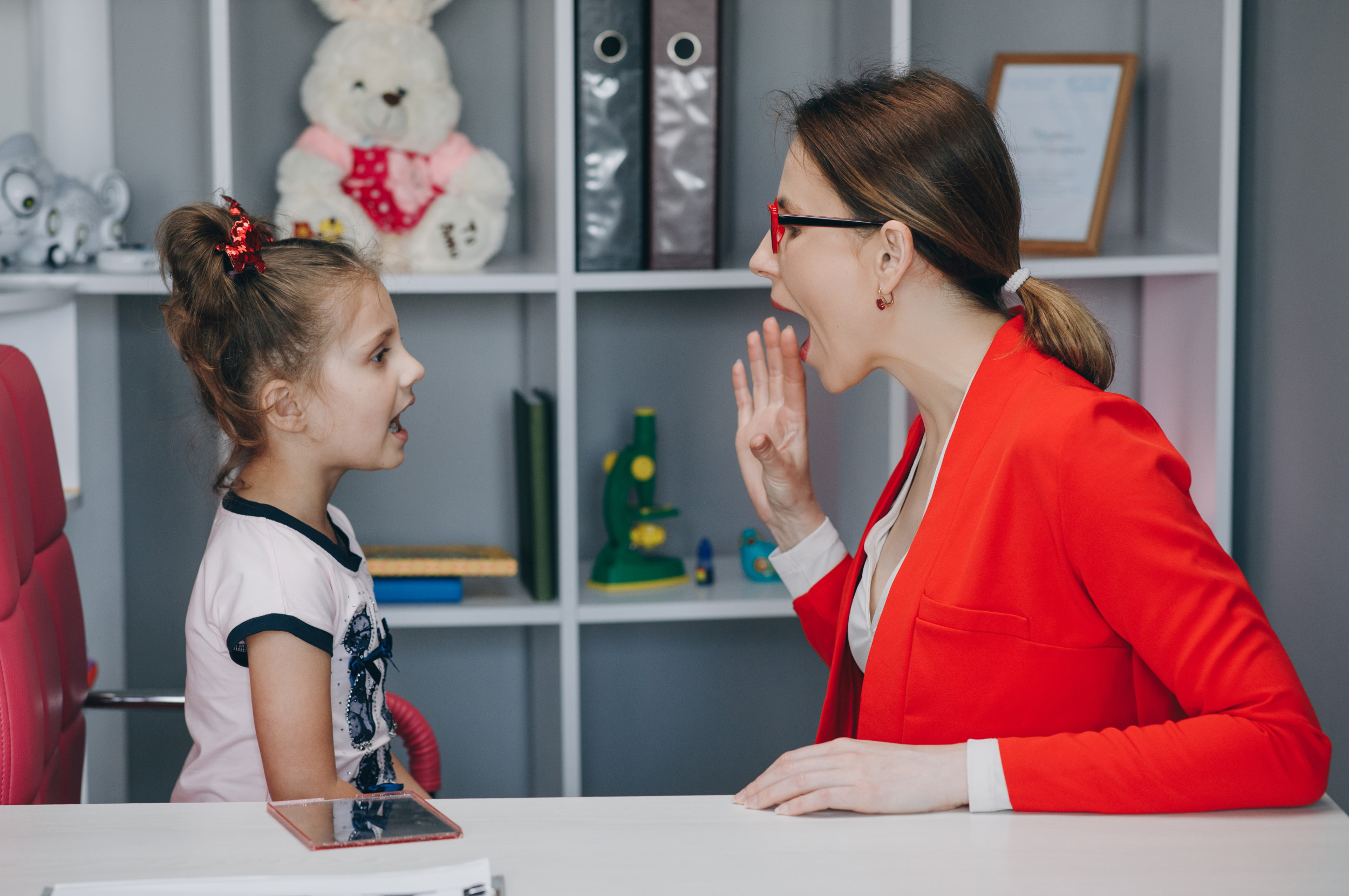 3 cute-little-girl-3 speech-therapist-s-office.jpg 3 cute-little-girl-3 speech-therapist-s-office.jpg