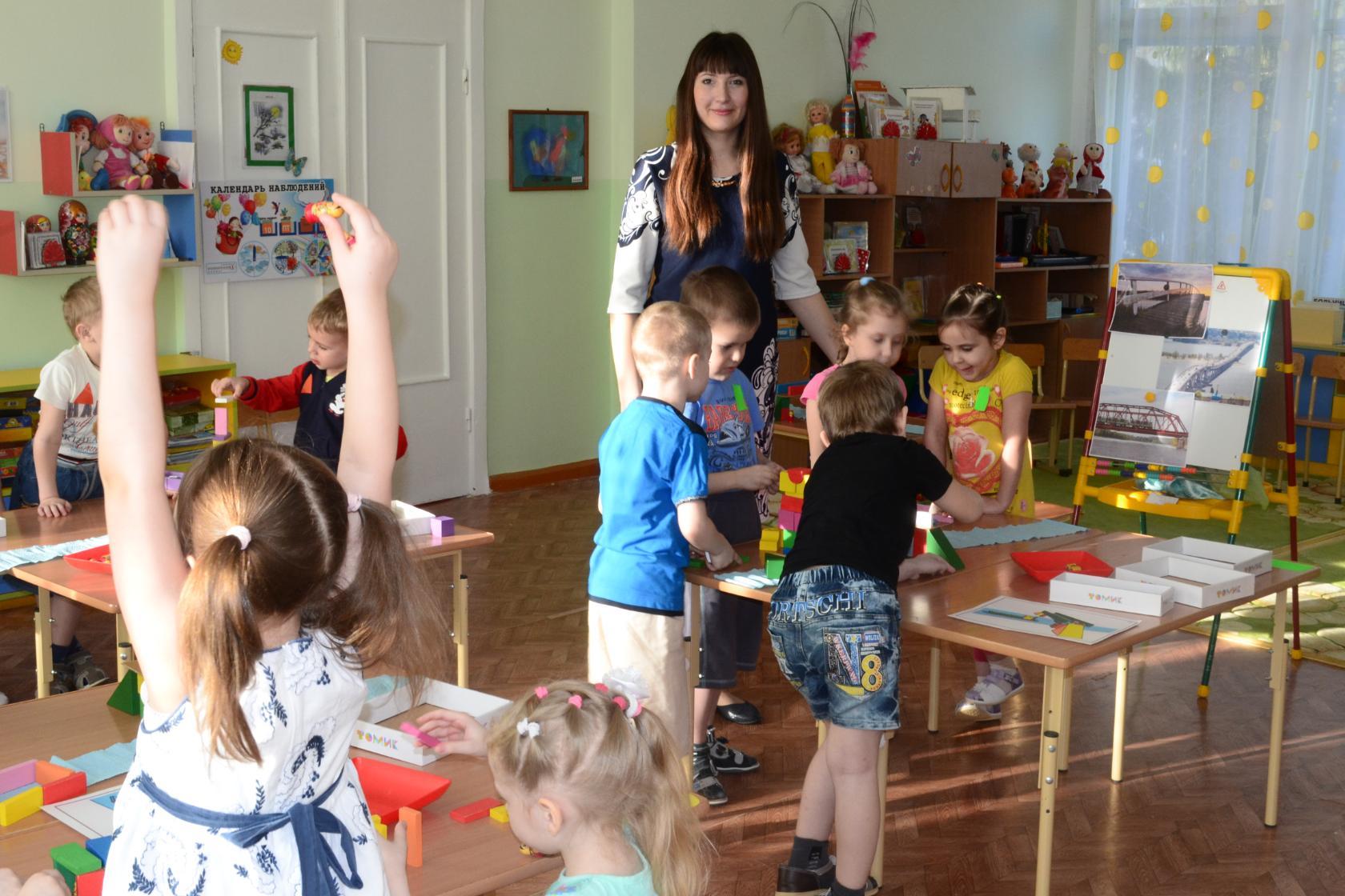 Воспитатель Наталья Халина Воспитатель Наталья Халина