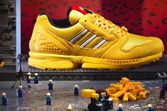 Аdidas и LEGO представили новую коллаборацию Аdidas и LEGO представили новую коллаборацию