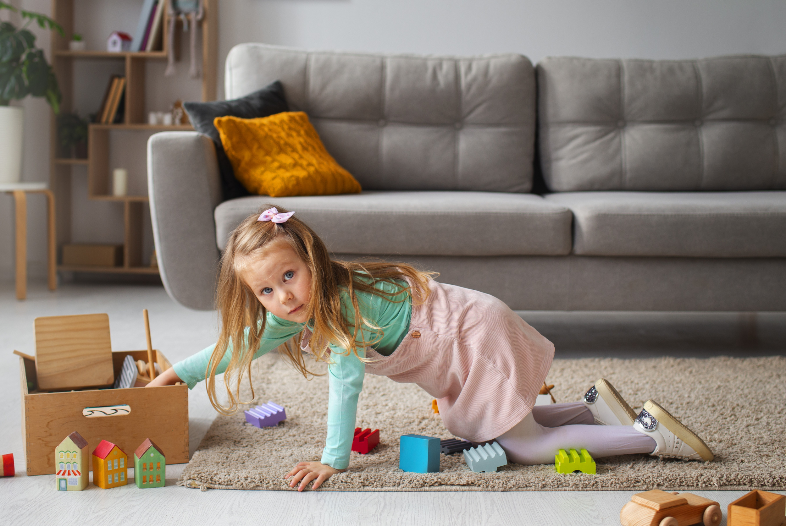 1 full-shot-girl-playing-home.jpg