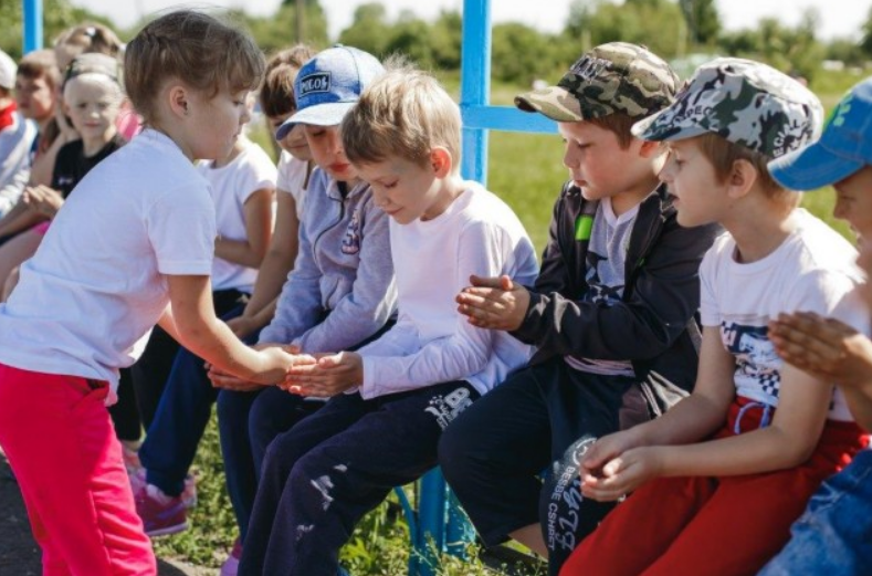 Игра «Колечко-Колечко» Игра «Колечко-Колечко»