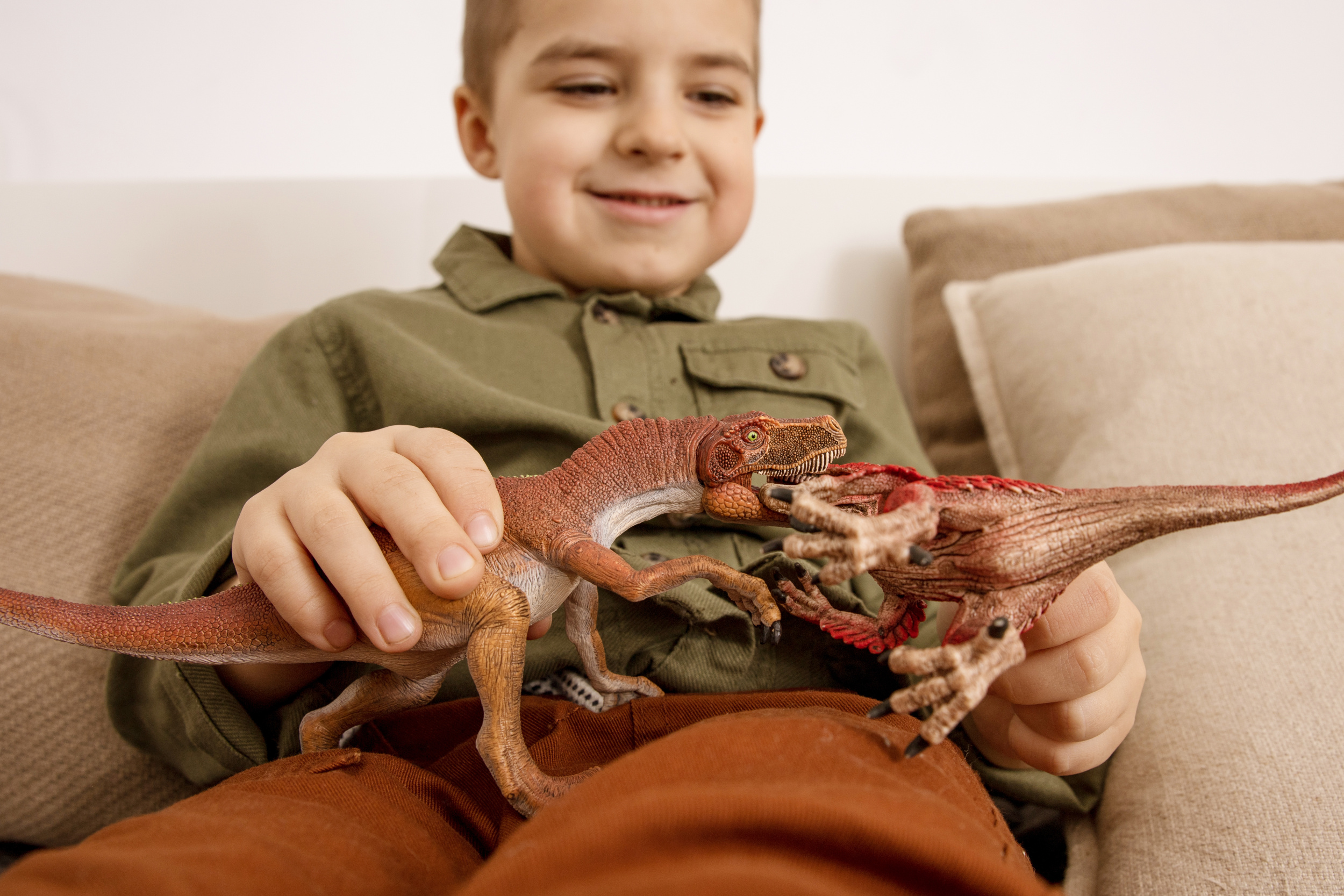 1 little-cute-caucasian-boy-playing-with-dinosaurs-home-interior-clothes-natural-colors.jpg 1 little-cute-caucasian-boy-playing-with-dinosaurs-home-interior-clothes-natural-colors.jpg