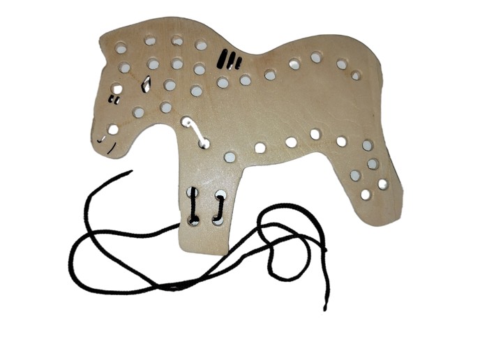 Игра шнуровка «Лошадка»