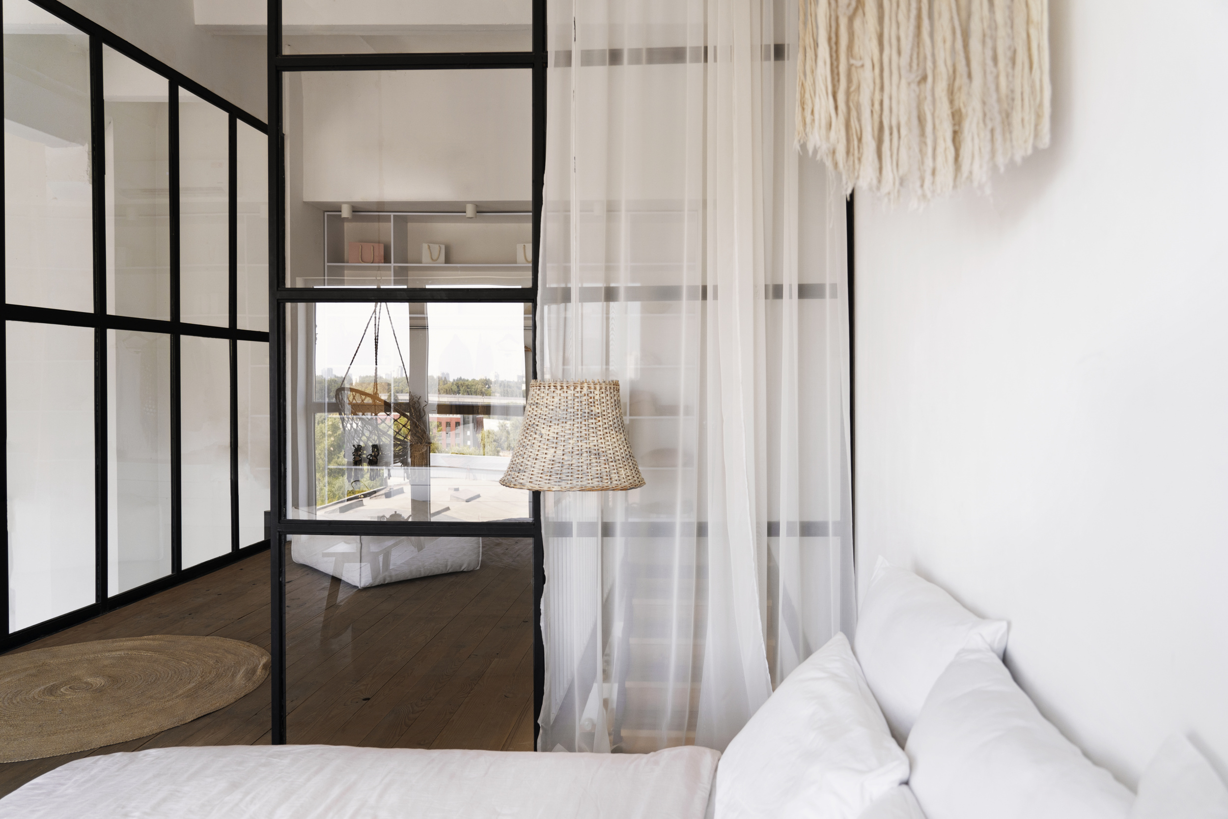 03 bedroom-interior-design-zoom-calls-side-view.jpg