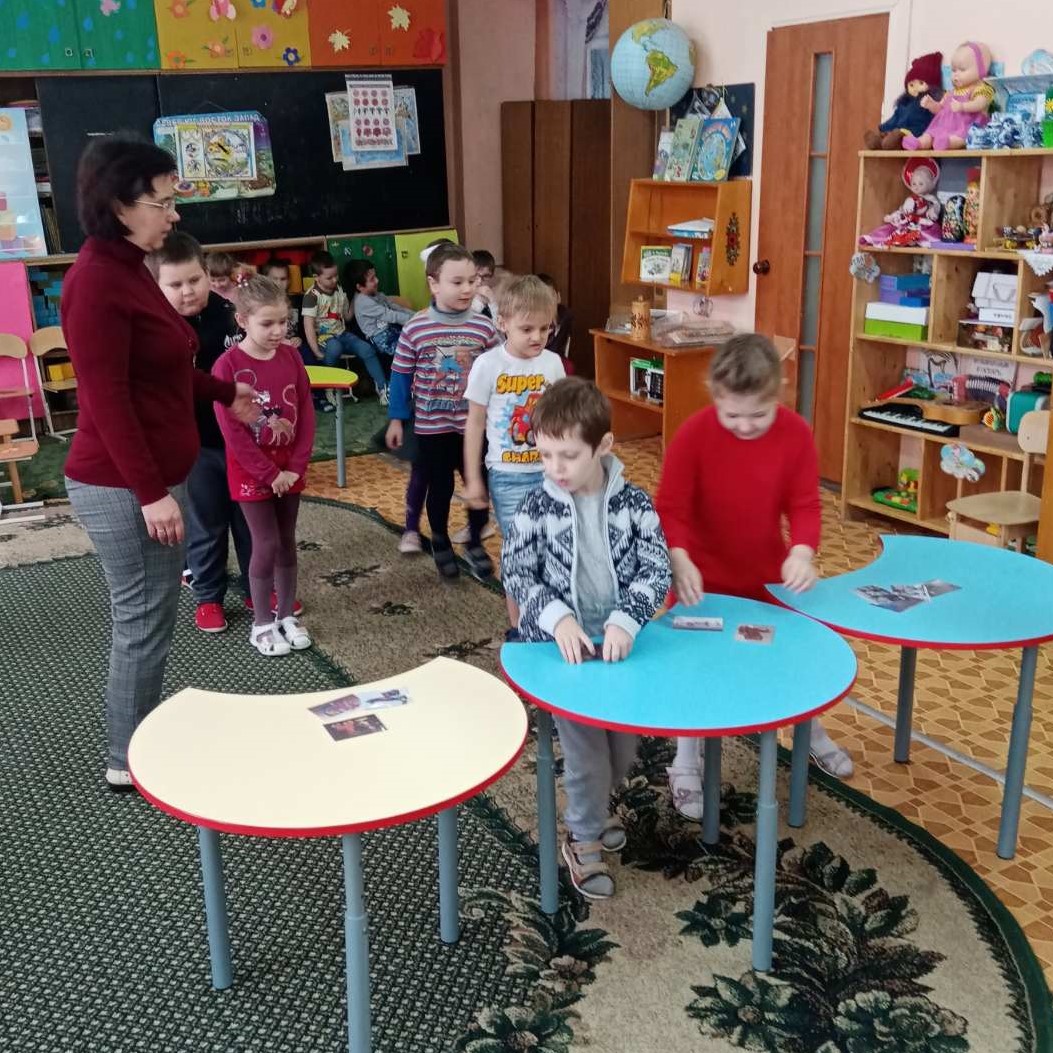 Игра «Найди свой домик» Игра «Найди свой домик»