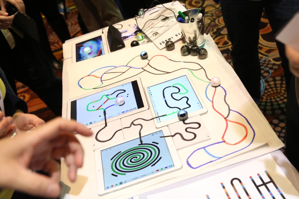 ozobot4.jpg ozobot4.jpg