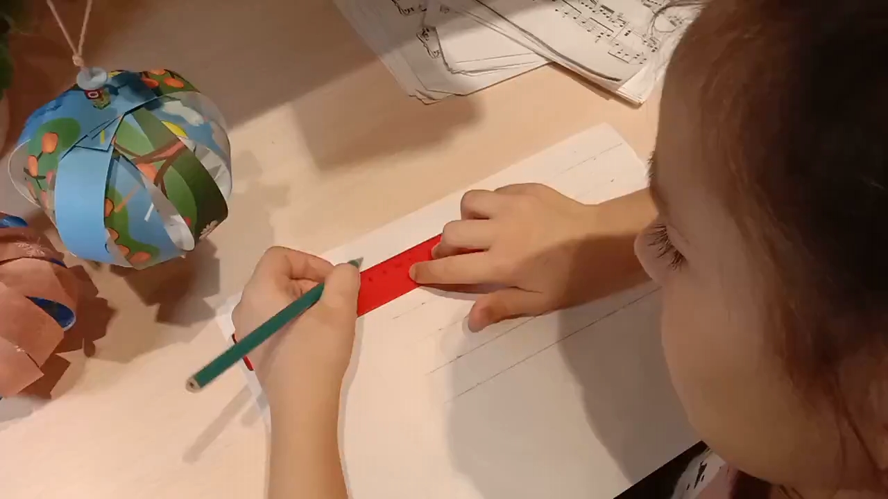 Ёлочный шарик из нот Ёлочный шарик из нот