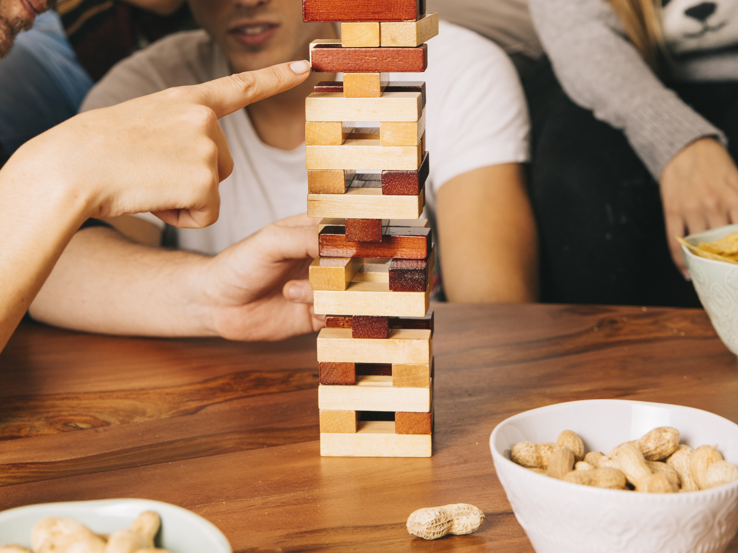 2 tabletop-game-concept-with-friends.jpg 2 tabletop-game-concept-with-friends.jpg